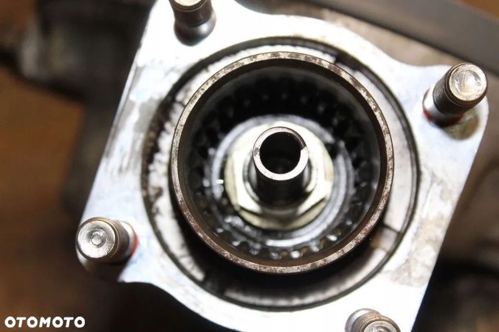 DYFER WAŁ KARDANA PRZEKŁADNIA FJR 1300 06r. - 8