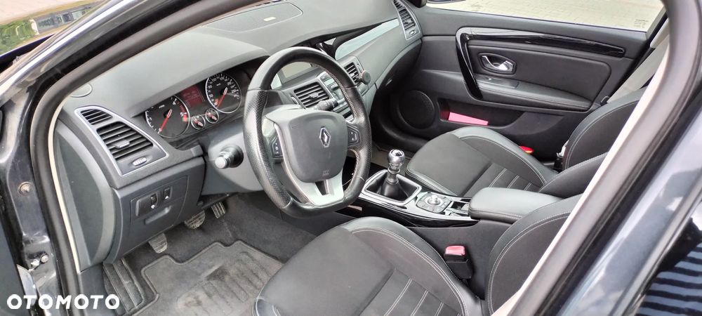 Renault Laguna 2.0 dCi Bose Edition - 16
