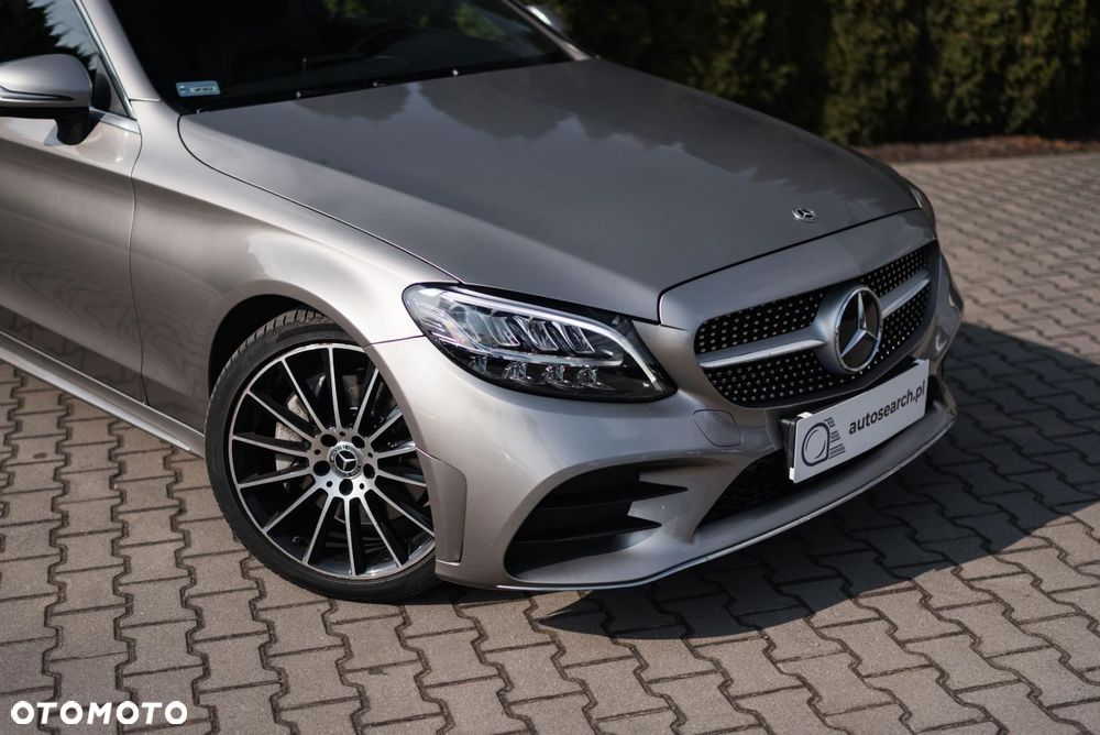 Mercedes-Benz Klasa C 300 9G-TRONIC - 38