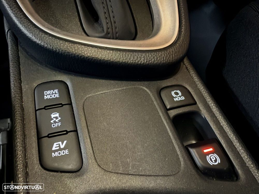 Toyota Yaris Cross 1.5 HDF Comfort Plus - 19