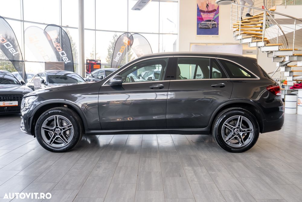 Mercedes-Benz GLC 300 de 4Matic 9G-TRONIC - 9