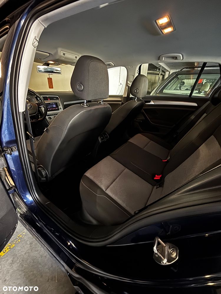 Volkswagen Golf VI 1.2 TSI BlueMot Comfortline - 10