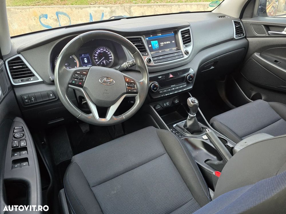 Hyundai Tucson blue 1.7 CRDi 2WD Style - 9