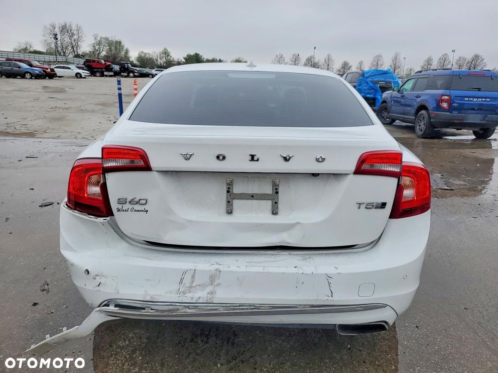 Volvo S60 - 5