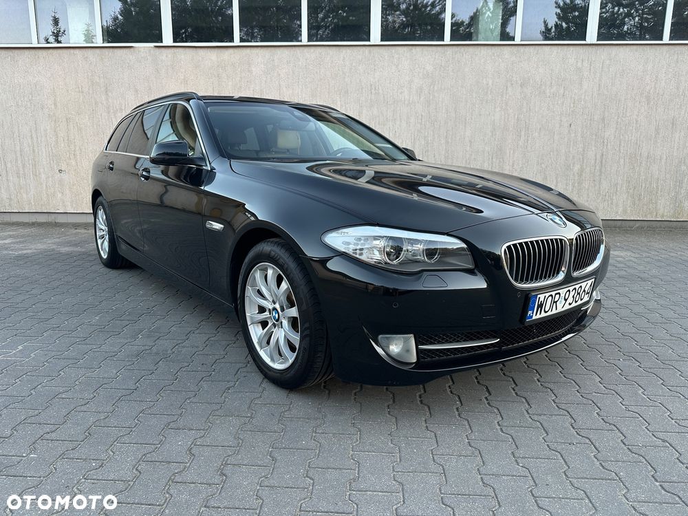 BMW Seria 5 525d Sport-Aut Modern Line - 8