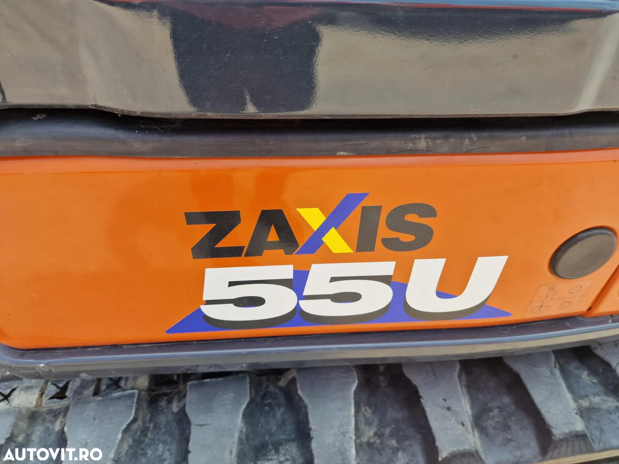 Hitachi ZX55, 5,5 tone, Cupa excavare+cupa taluz, inst picon, AC, Senile 90% ok, Computer de bord in limba romana, CA NOU, posibilitate leasing 4 ani-PROMOTIE 57900 EUR+Tva - 12