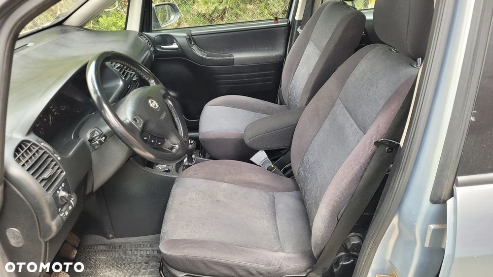 Opel Zafira 1.8 16V Elegance - 11