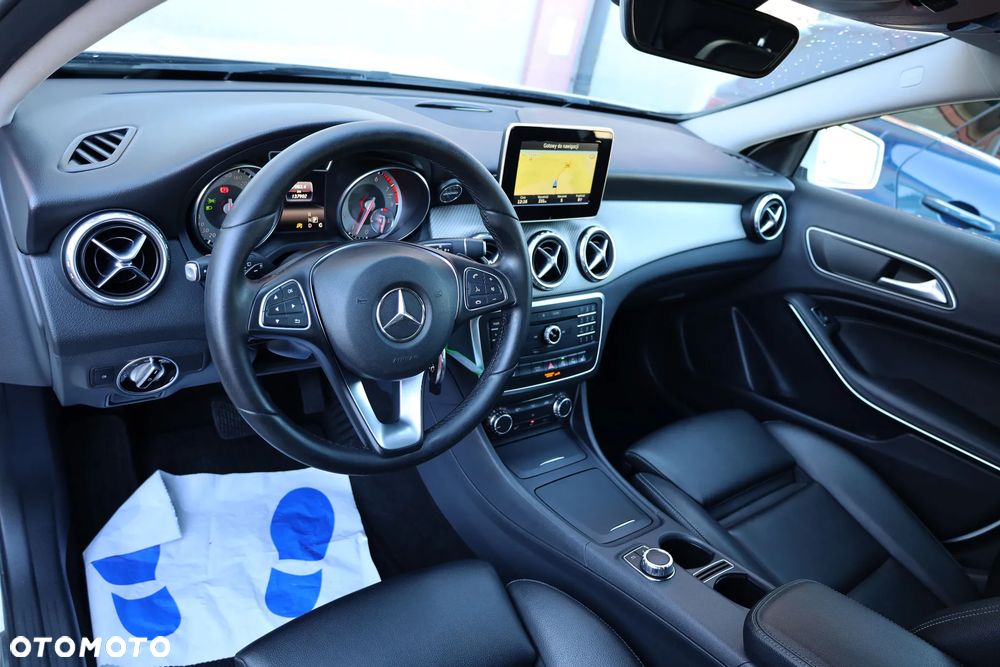 Mercedes-Benz GLA 250 7G-DCT Style - 30