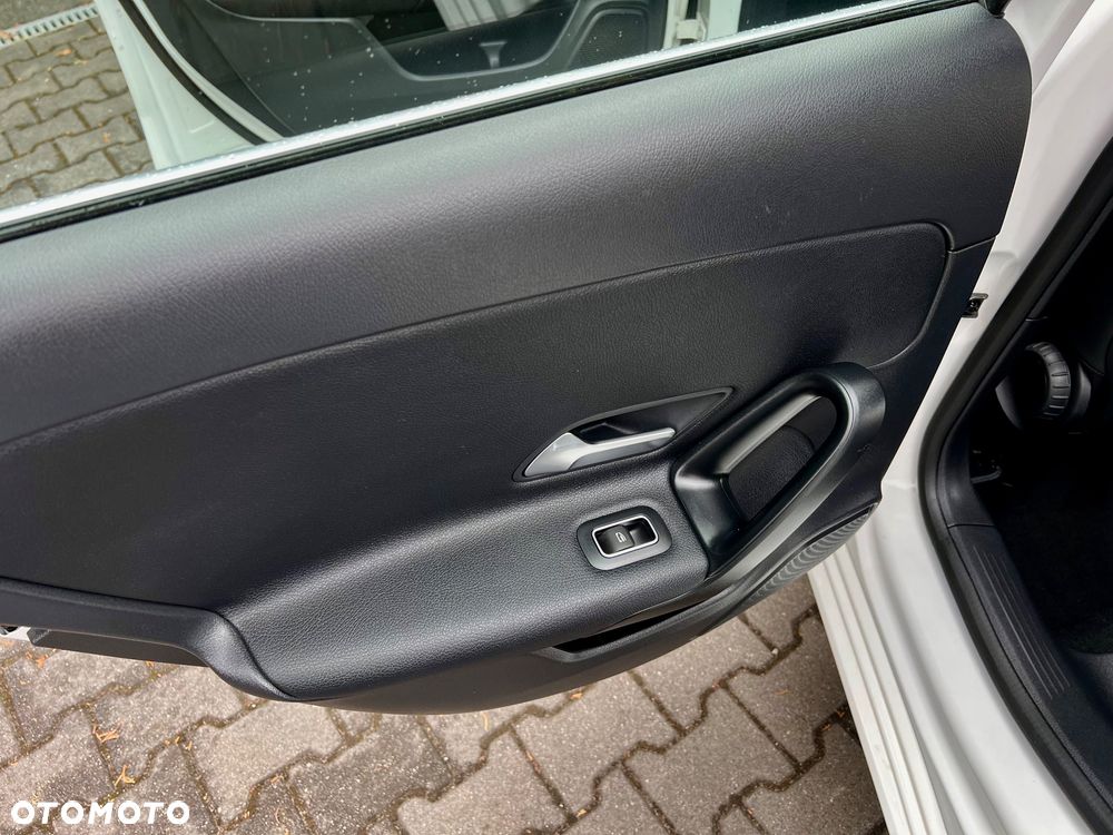 Mercedes-Benz Klasa A 200 d Style - 20