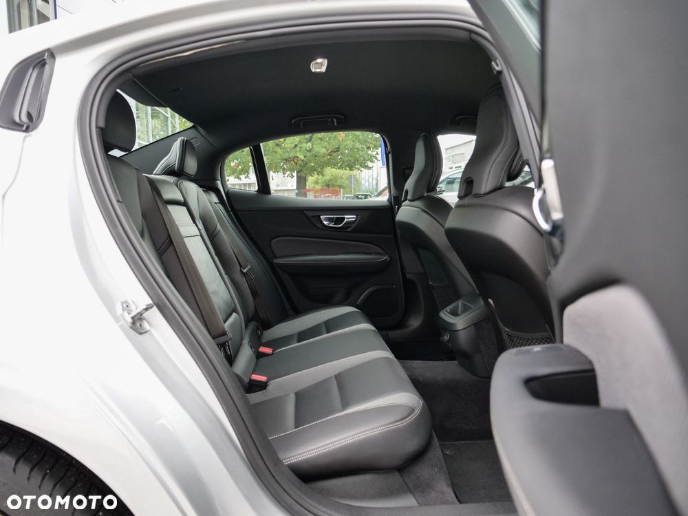 Volvo S60 - 31