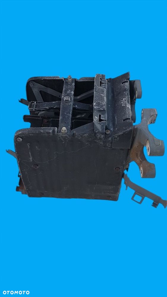 PODSTAWA SKRZYNKA MOCOWANIE AKUMULATORÓW PIĘTROWA DAF XF 106 , CF EURO 6 - 3