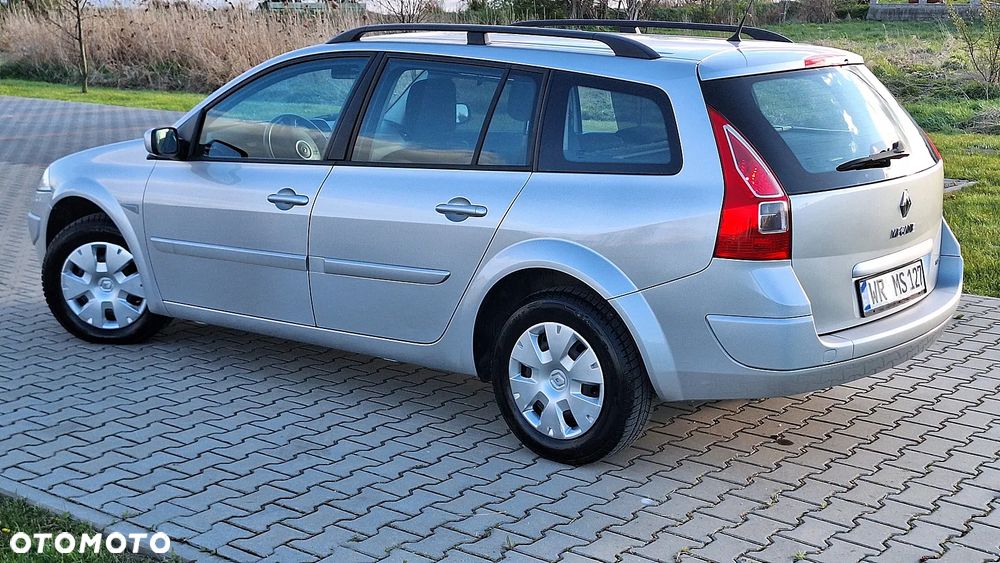 Renault Megane 1.6 16V 100 Authentique - 4