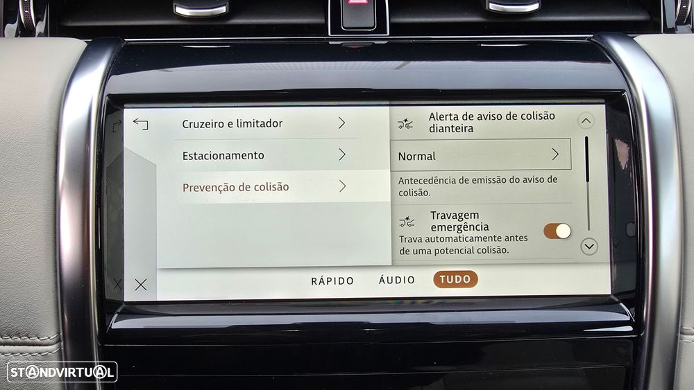 Land Rover Discovery Sport - 32