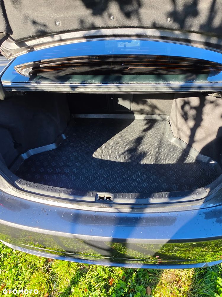 Toyota Avensis 1.8 Premium - 11