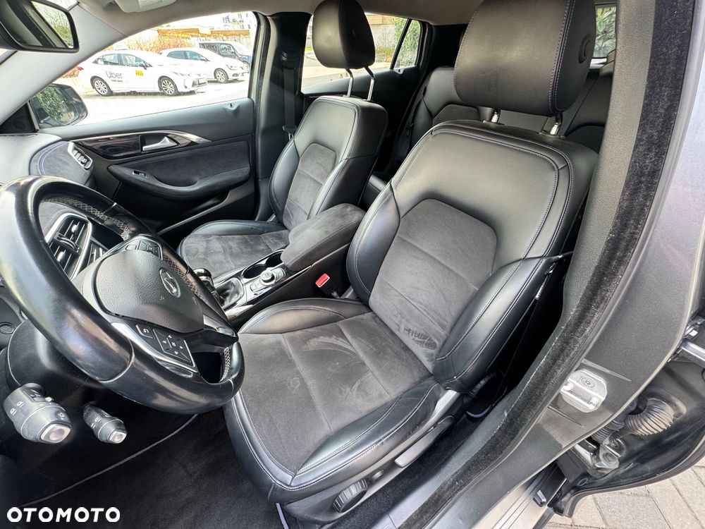 Infiniti Q30 1.5d Premium - 36