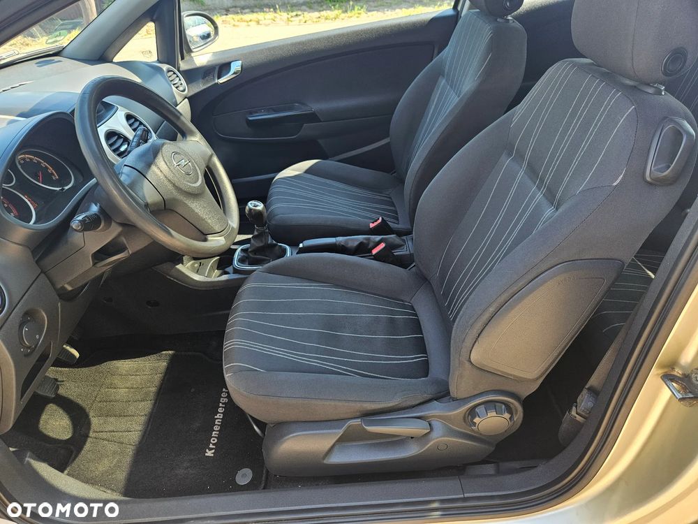 Opel Corsa 1.2 16V Limited Edition - 7