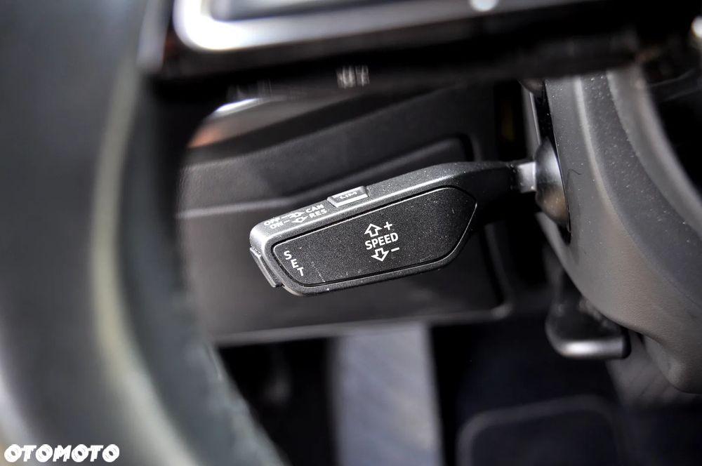 Audi A3 Limousine 35 TFSI S tronic S line - 35