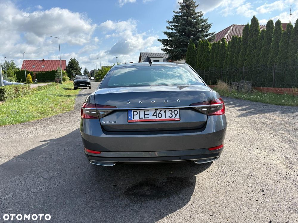 Skoda Superb 2.0 TDI L&K DSG - 4