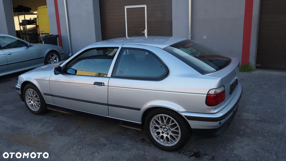 BMW Seria 3 316i - 18