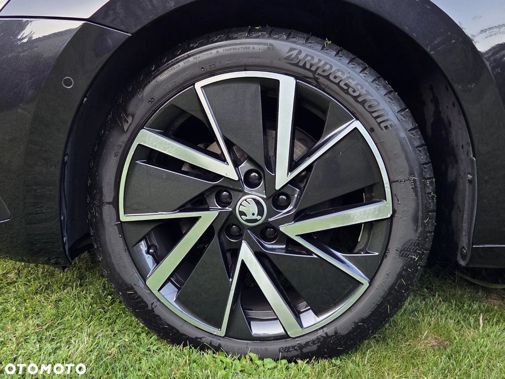 Skoda Octavia 2.0 TDI DSG Style - 36
