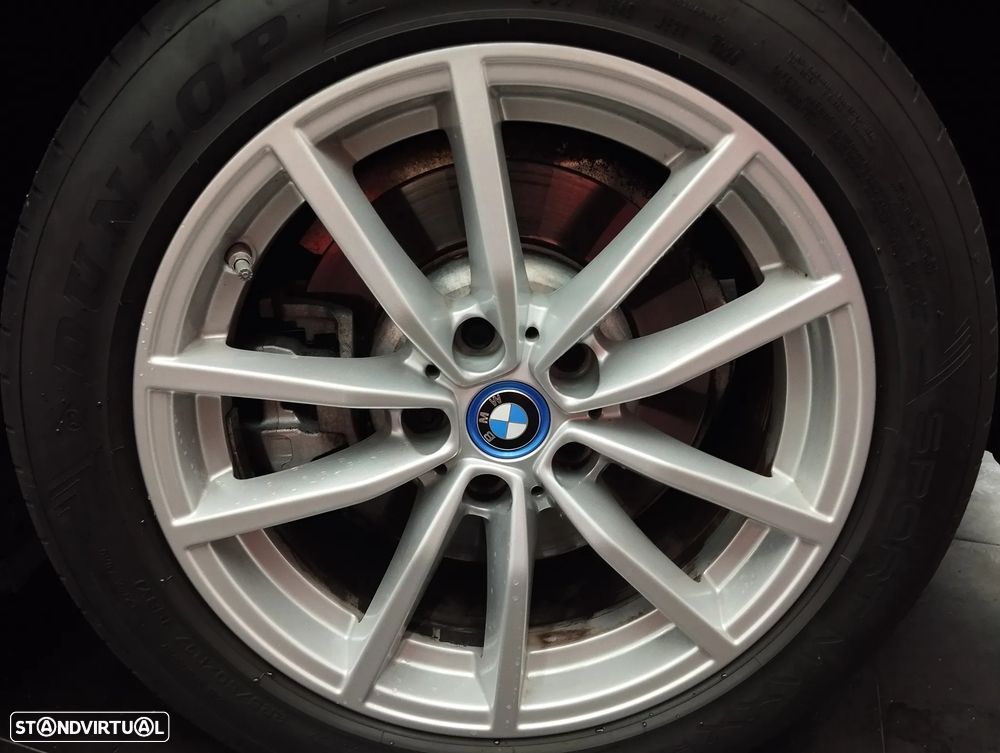 BMW 330 e Line Sport Auto - 8