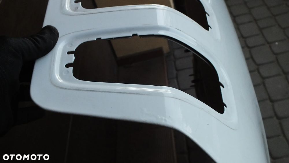 Maska silnika Jeep Cherokee KL - 16