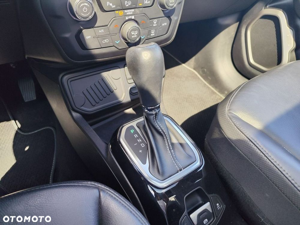 Jeep Renegade 1.3 GSE T4 Turbo 80th Anniversary FWD S&S - 31