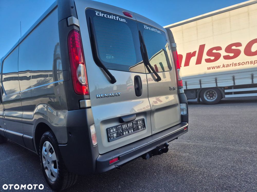 Renault TRAFIC - 10