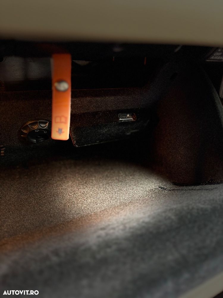 Volkswagen Passat CC - 38