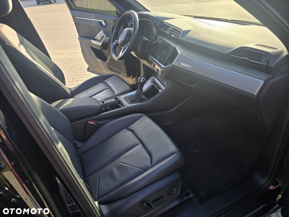 Audi Q3 40 TFSI Quattro S tronic - 14