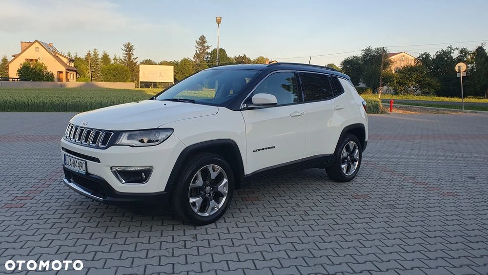 Jeep Compass - 1