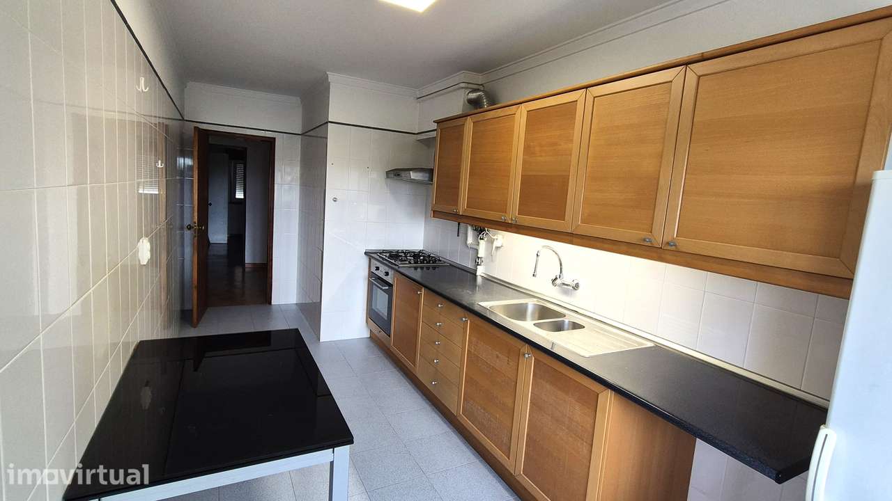 Apartamento T2 a 5m a pé do centro cascais, boas vistas, arrecadação - Grande imagem: 4/12