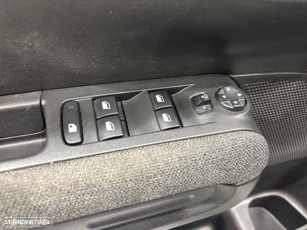 Citroën C3 Aircross 1.2 PureTech Rip Curl - 17