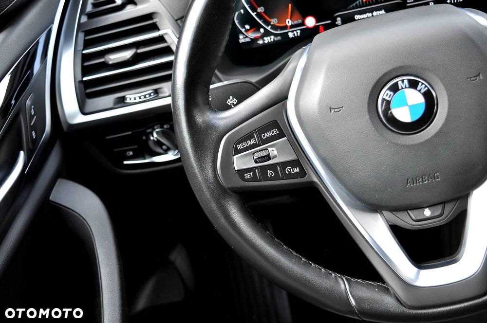 BMW X3 xDrive20d mHEV - 27
