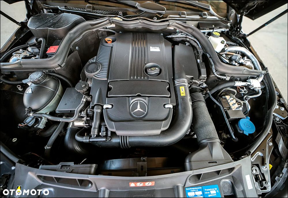 Mercedes-Benz Klasa C 180 BlueEFFICIENCY 7G-TRONIC Avantgarde - 40