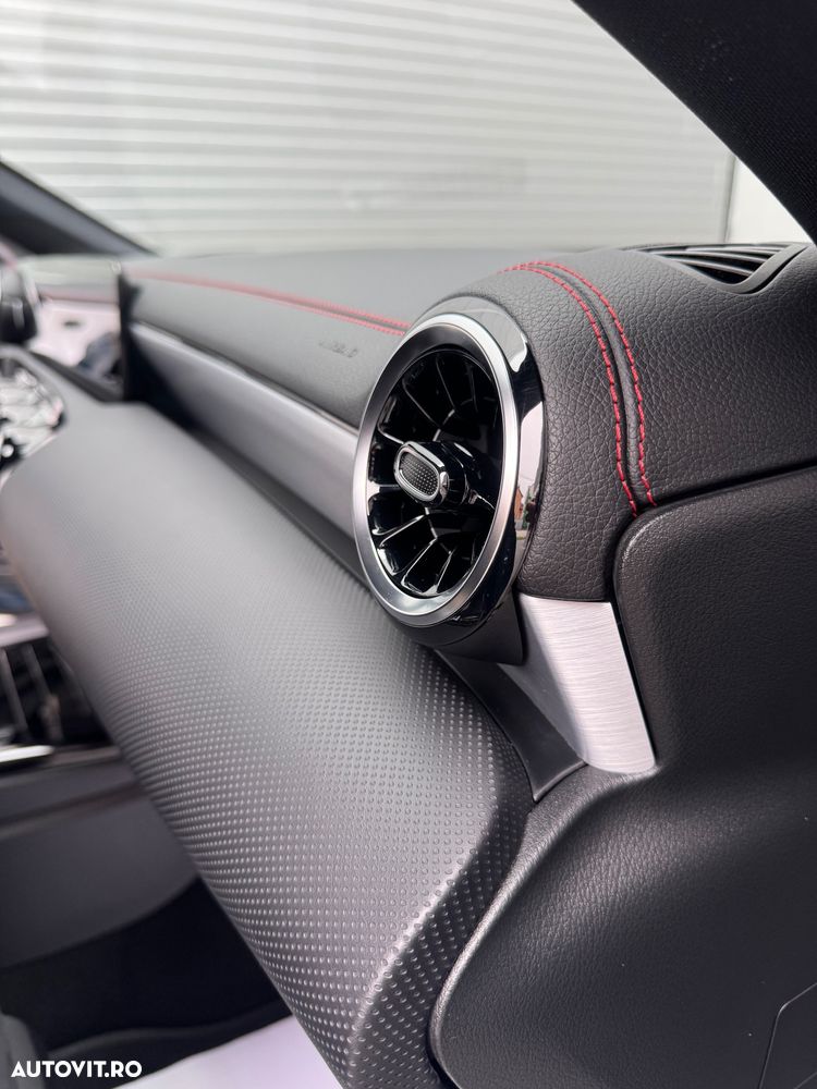 Mercedes-Benz CLA - 16