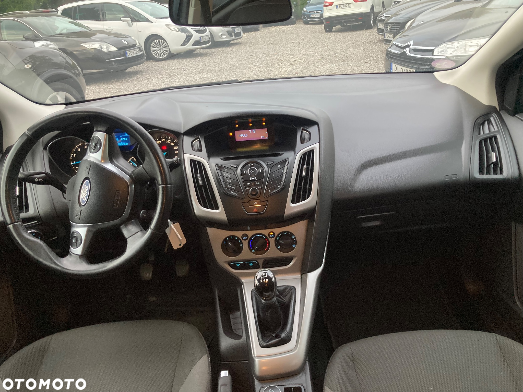 Ford Focus 1.6 Ambiente - 12