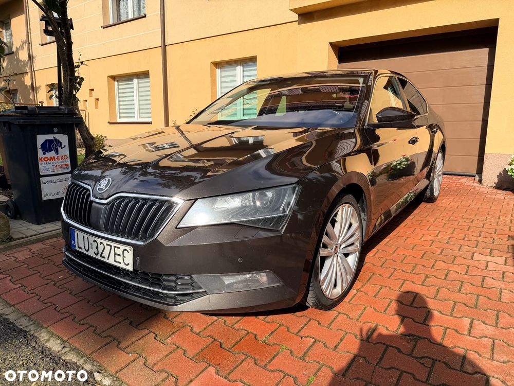 Skoda Superb 2.0 TDI Active DSG - 10