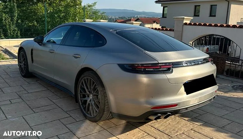 Porsche Panamera 4S - 8