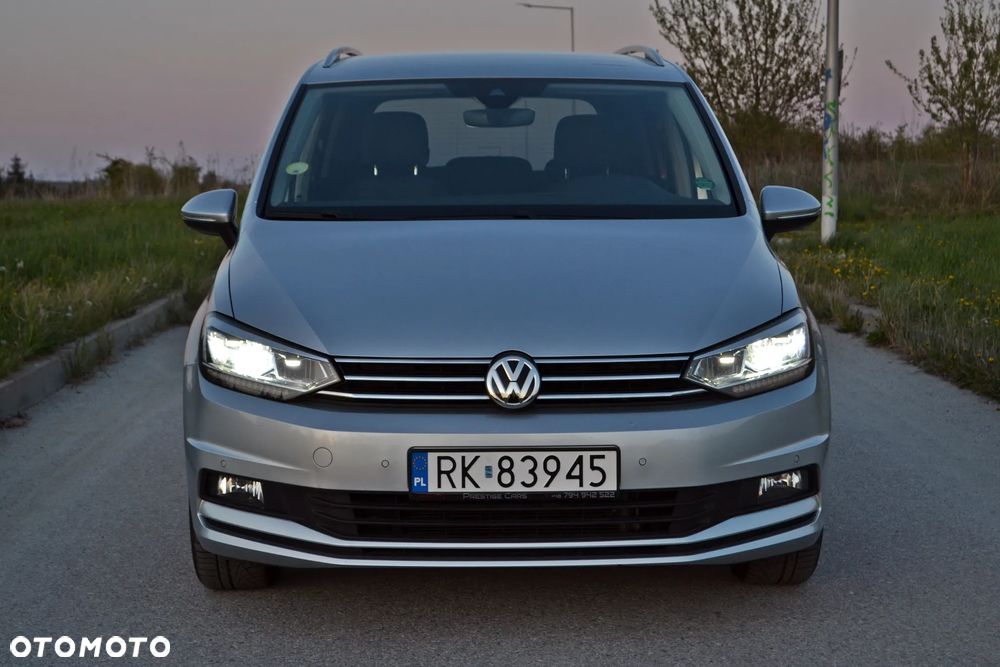 Volkswagen Touran - 14