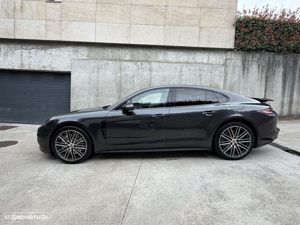 Porsche Panamera 4 E-Hybrid Platinum Edition - 4