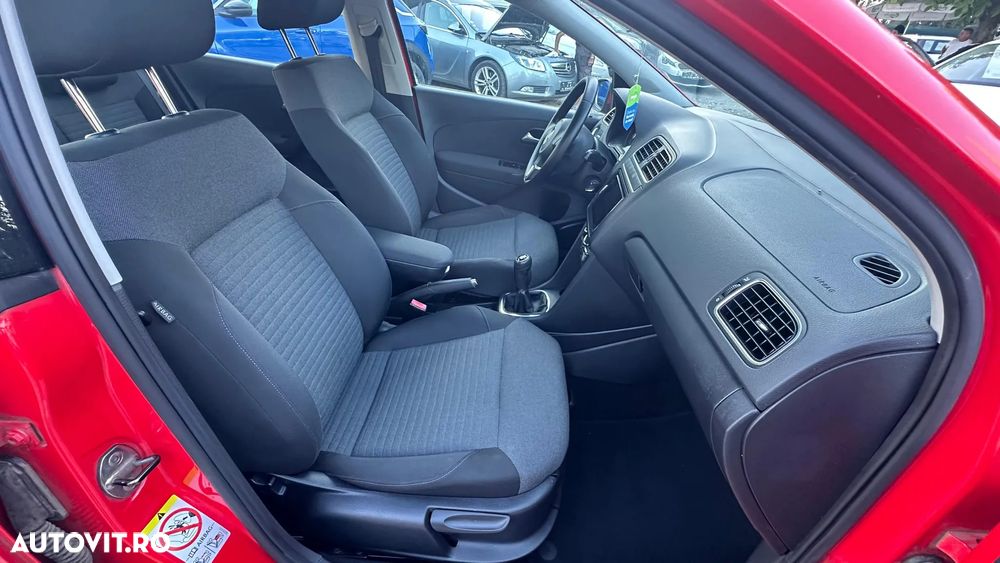Volkswagen Polo 1.4 Comfortline - 20
