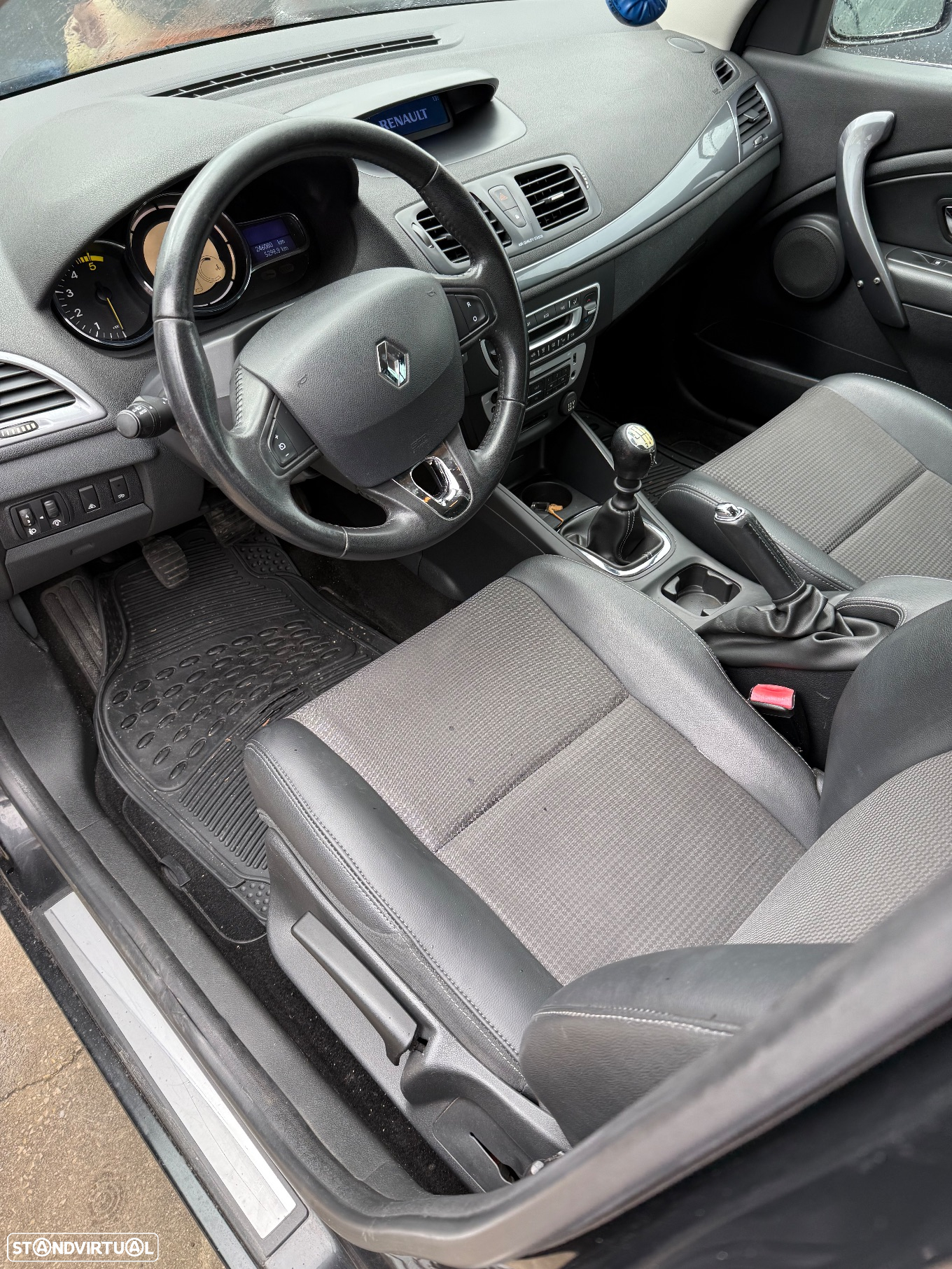 Renault Megane 3 de 2011 para peças - 8