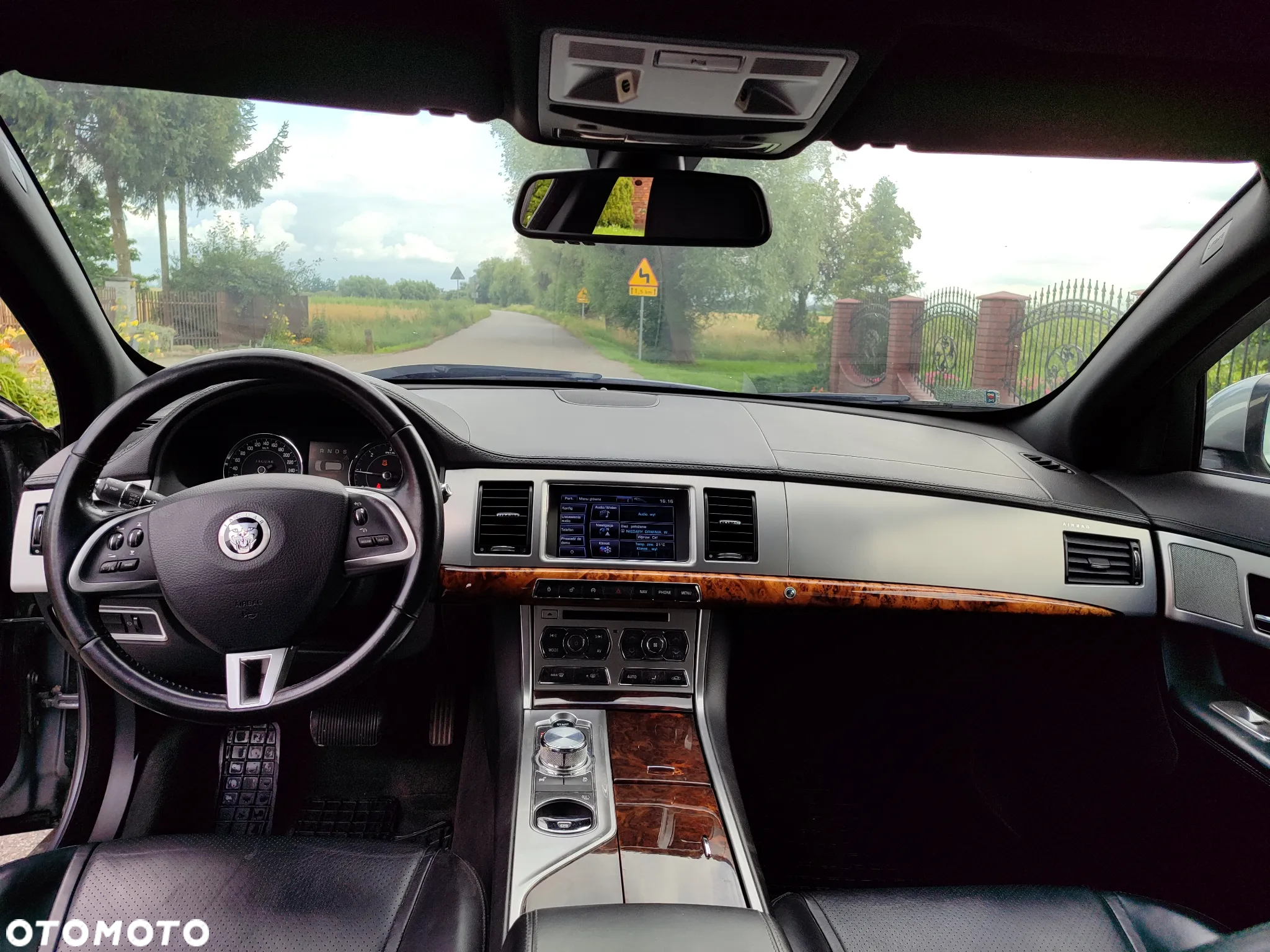 Jaguar XF 2.2 D Luxury - 5