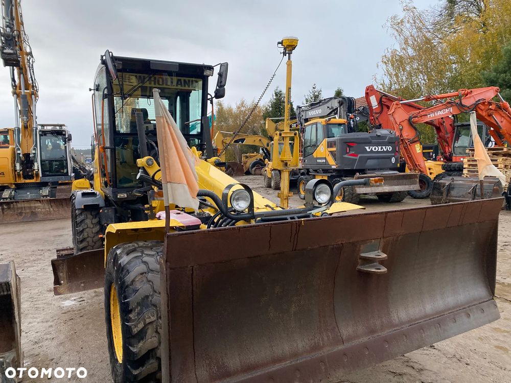 New Holland F106.7A, 7800 MTH, SYSTEM NIWELACJI TRIMBLE 3D, Z NIEMIEC, NAPĘD 6X6, ZRYWAK, PRZEDNI PŁUG, - 10