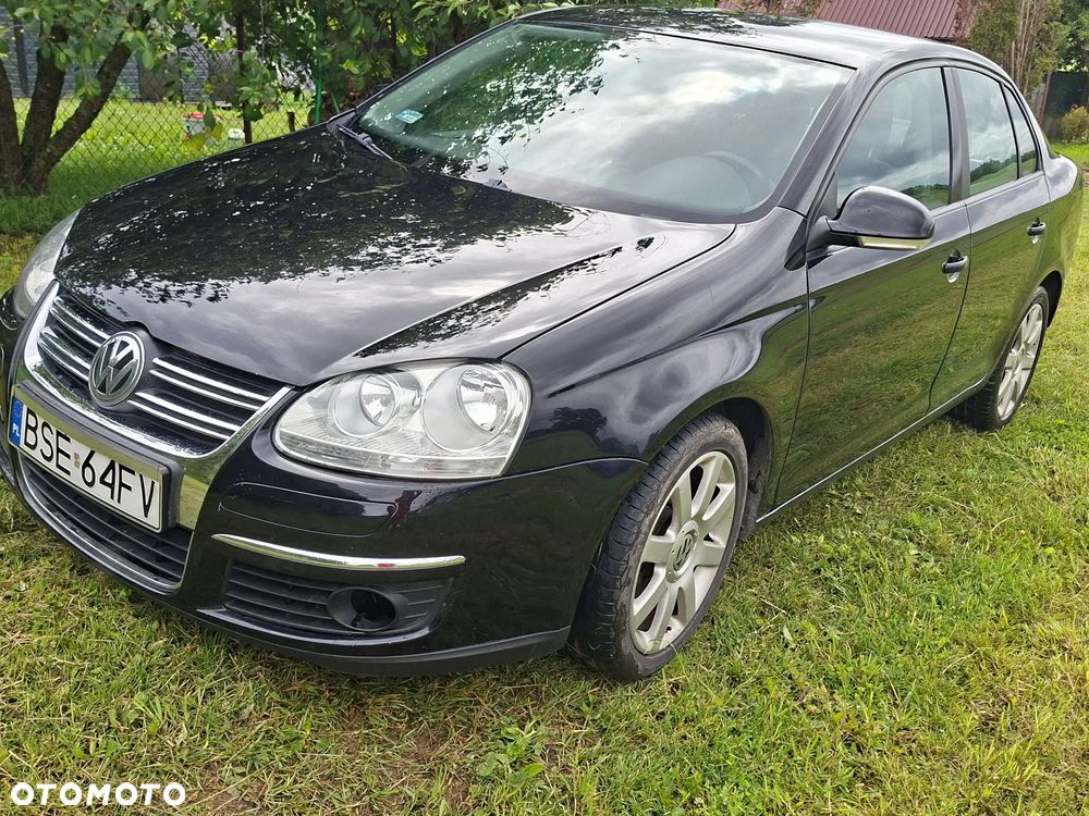 Volkswagen Jetta 1.9 TDI Trendline - 2