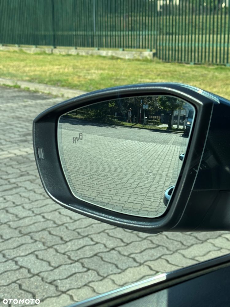 Skoda Octavia 1.6 TDI DSG Premium Edition - 23