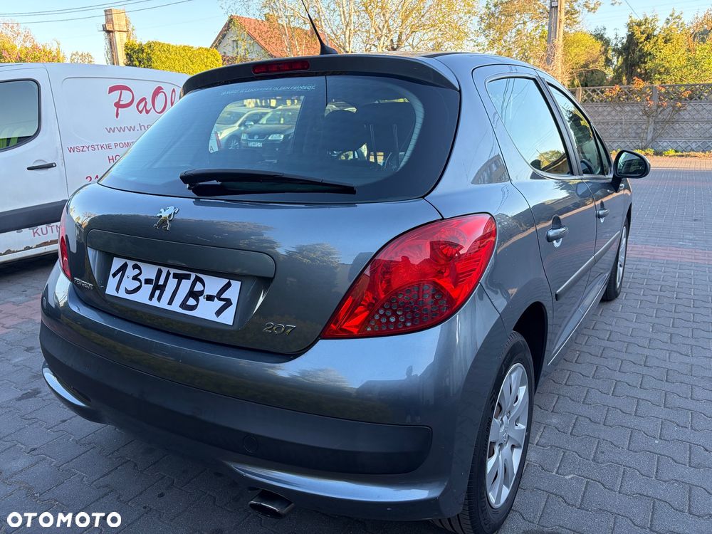 Peugeot 207 95 VTi Urban Style - 10