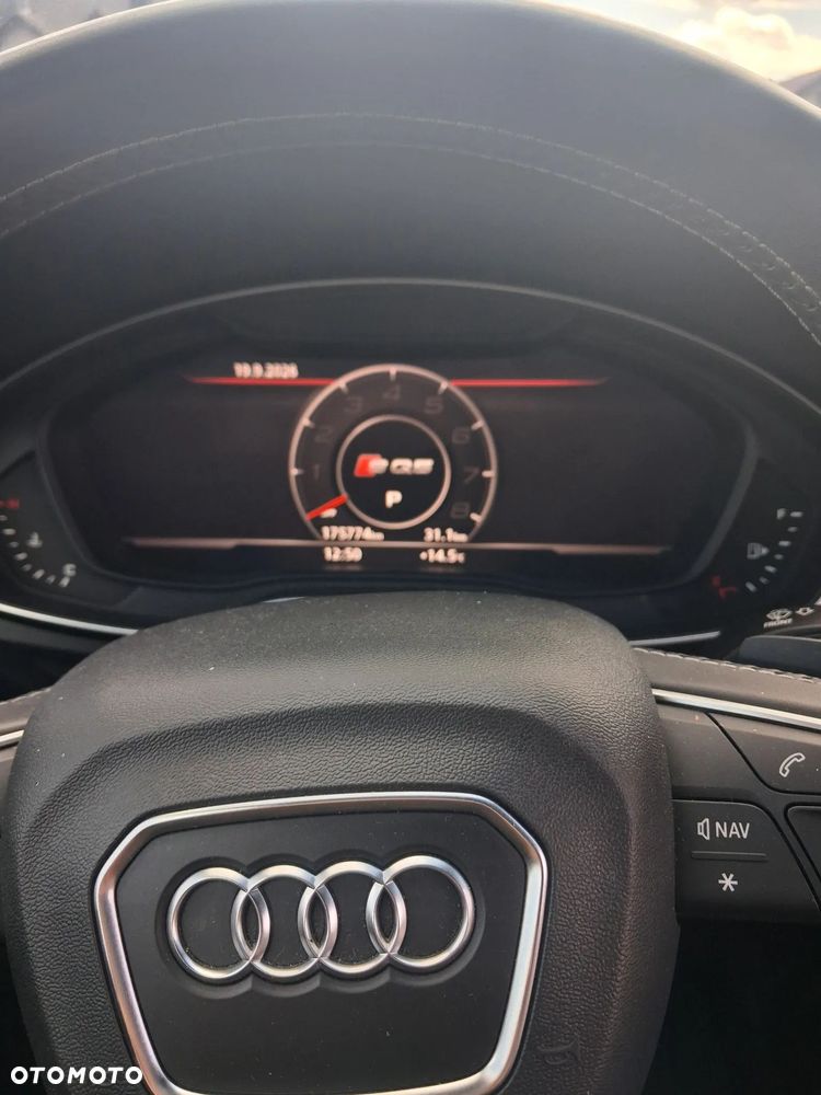 Audi SQ5 - 5