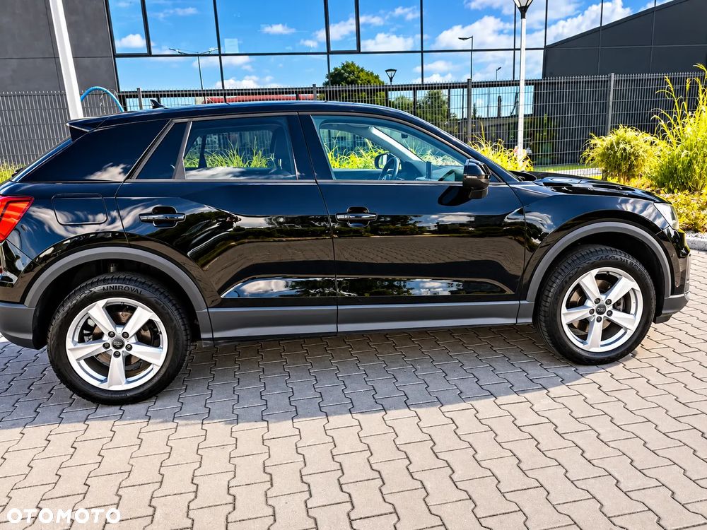 Audi Q2 35 TDI S tronic sport - 12